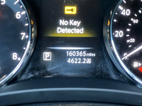 Used 2015 Nissan Rogue SV AWD/4WD image 27