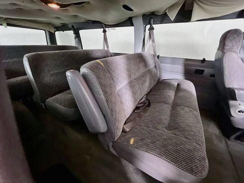 Used 2000 Dodge B3500 RWD image 24