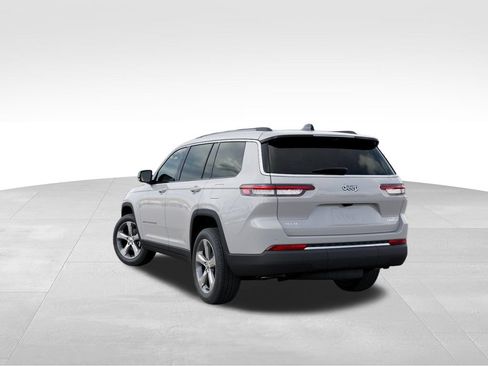 New 2025 Jeep Grand Cherokee L Limited w/ Luxury Tech Group II AWD/4WD image 3