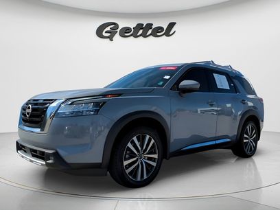 Certified 2022 Nissan Pathfinder Platinum w/ Cargo Package