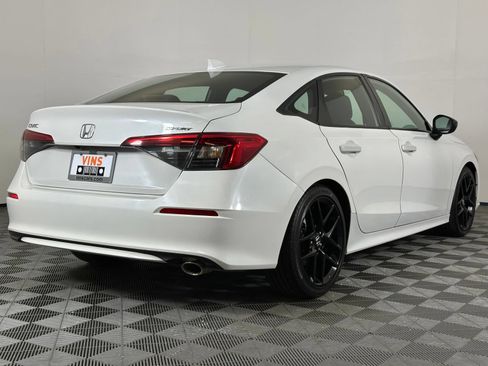 Used 2023 Honda Civic Sport image 4