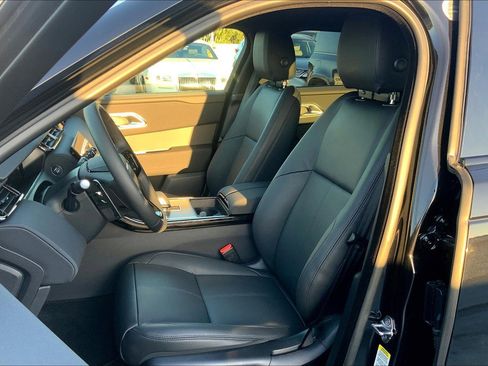 New 2025 Land Rover Range Rover Velar Dynamic SE image 6
