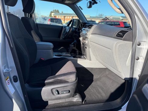 Used 2012 Toyota 4Runner SR5 image 11