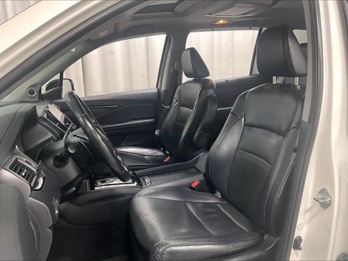 Used 2019 Honda Pilot Elite image 10