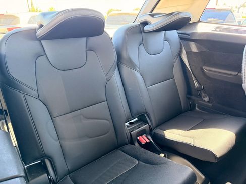 Used 2016 Volvo XC90 T6 Momentum image 31