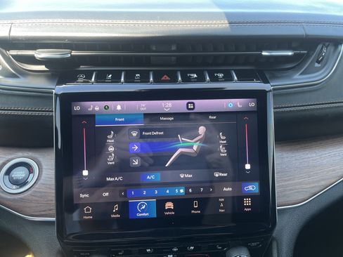 Used 2021 Jeep Grand Cherokee L Summit w/ Luxury Tech Group V image 30