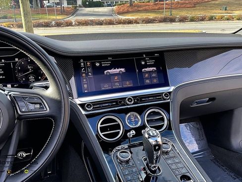 Used 2023 Bentley Continental GT V8 image 8