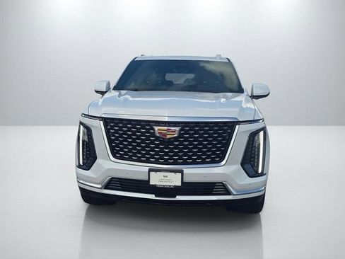 Used 2026 Cadillac Escalade Luxury w/ Touring Package RWD image 3
