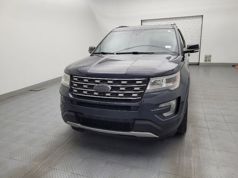 Used 2017 Ford Explorer XLT w/ Equipment Group 202A FWD image 15