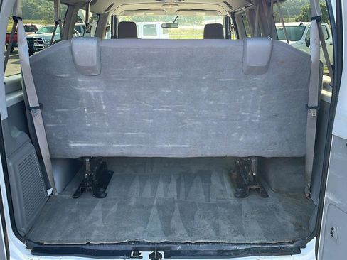 Used 2013 Ford E-350 and Econoline 350 XLT RWD image 24