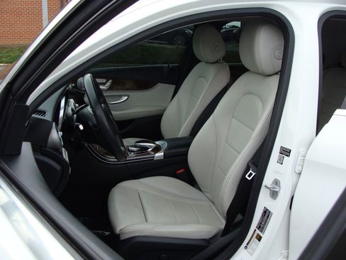 Used 2015 Mercedes-Benz C 300 4MATIC Sedan image 7