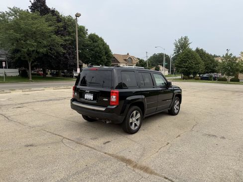 Used 2017 Jeep Patriot High Altitude AWD/4WD image 6