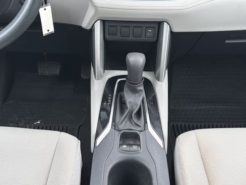 Used 2023 Toyota Corolla Cross L image 20