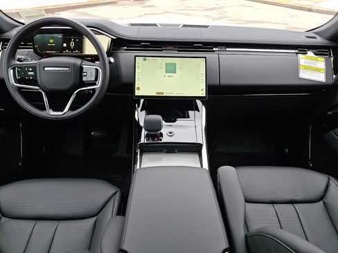 New 2026 Land Rover Range Rover Sport SE image 13