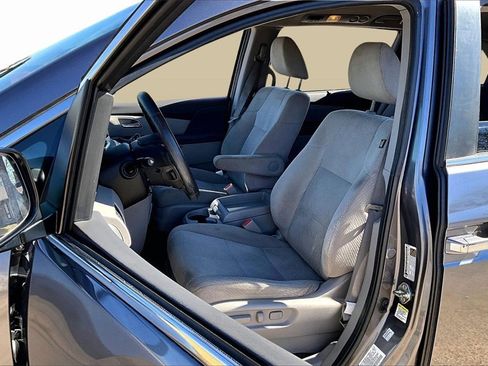 Used 2016 Honda Odyssey SE image 25