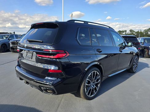 New 2026 BMW X7 M60i w/ Executive Package image 3