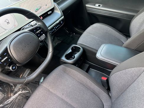 Used 2024 Hyundai Ioniq 5 SEL image 10