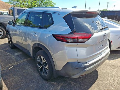Used 2021 Nissan Rogue SV w/ Premium Package AWD/4WD image 4