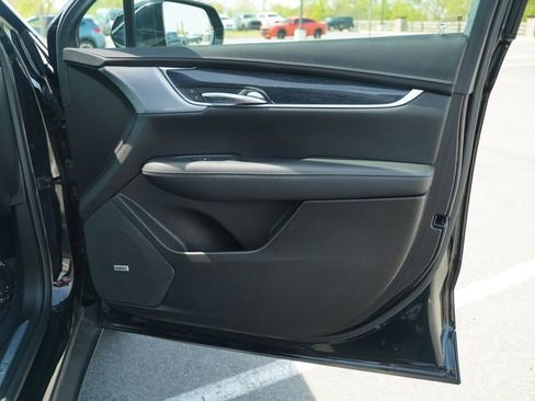 Used 2022 Cadillac XT5 Premium Luxury w/ LPO, Floor Liner Package AWD/4WD image 21