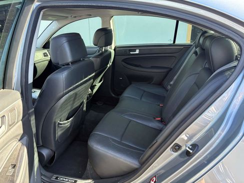 Used 2014 Hyundai Genesis 5.0 R-Spec image 16