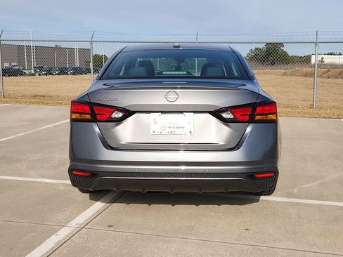 Used 2025 Nissan Altima 2.5 SV image 6