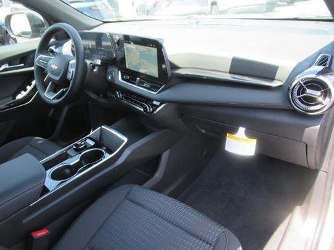 New 2026 Chevrolet Equinox LT image 10