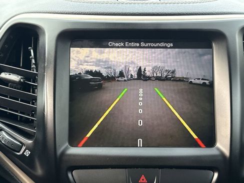 Used 2015 Jeep Cherokee Latitude image 33