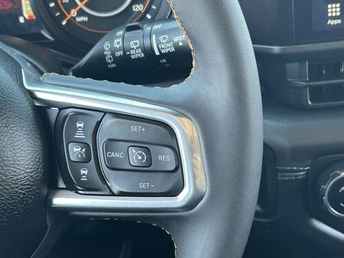 Used 2024 Jeep Wrangler Unlimited Sahara AWD/4WD image 25