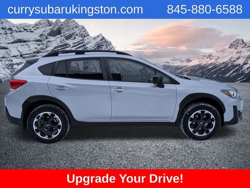 Used 2021 Subaru Crosstrek 2.0i image 2