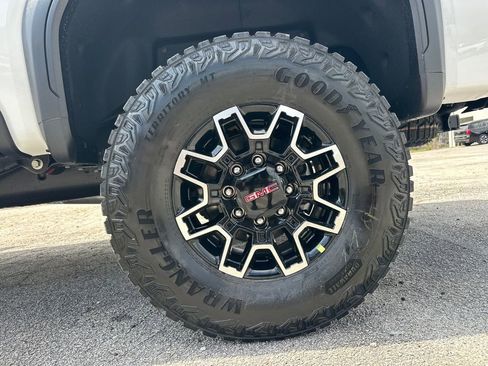 New 2026 GMC Sierra 2500 AT4X AWD/4WD image 20