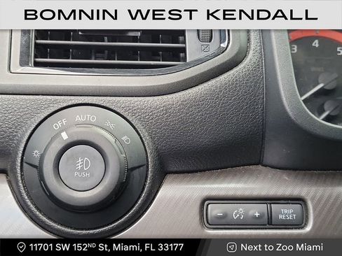 Used 2023 Nissan Titan PRO-4X w/ Pro-4x Convenience Package image 23