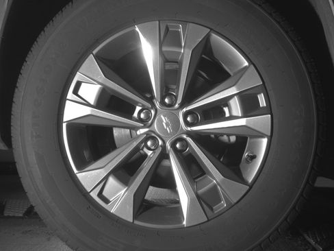 Used 2025 Chevrolet Equinox LT image 15