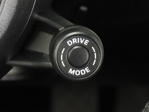 Certified 2025 Porsche Cayenne E-Hybrid Coupe AWD/4WD image 23