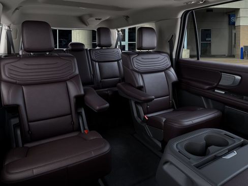 New 2027 Ford Expedition Max Platinum w/ Platinum Ultimate Package AWD/4WD image 11