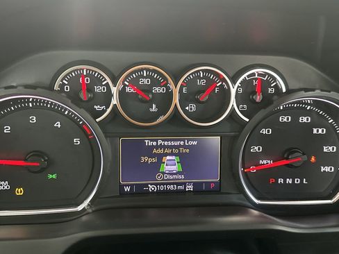 Used 2021 Chevrolet Silverado 2500 Custom w/ Custom Value Package image 38