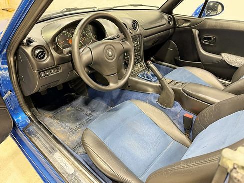Used 1999 MAZDA MX-5 Miata Touring image 28