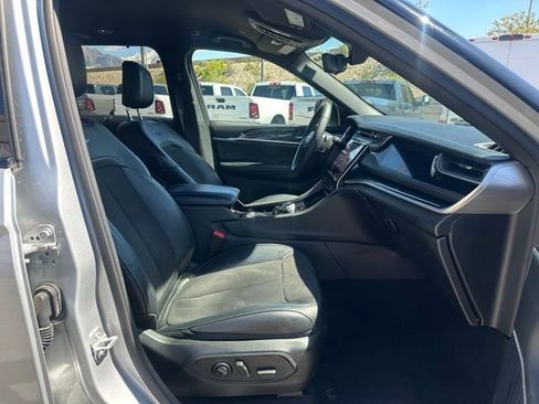 Used 2023 Jeep Grand Cherokee Trailhawk w/ Advanced Protech Group II AWD/4WD image 16