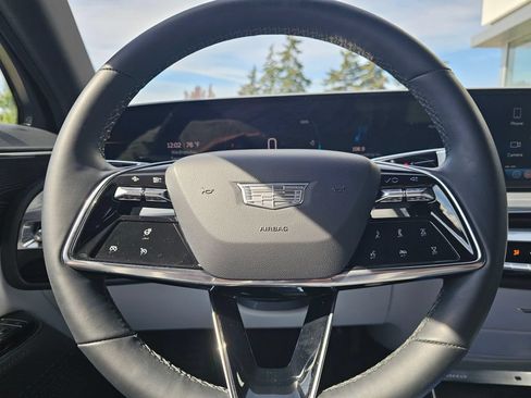 Certified 2024 Cadillac Lyriq Luxury AWD/4WD image 26