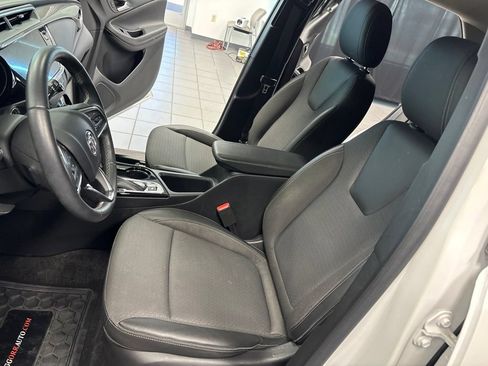 Used 2023 Buick Encore GX Select w/ Sport Touring Package FWD image 27