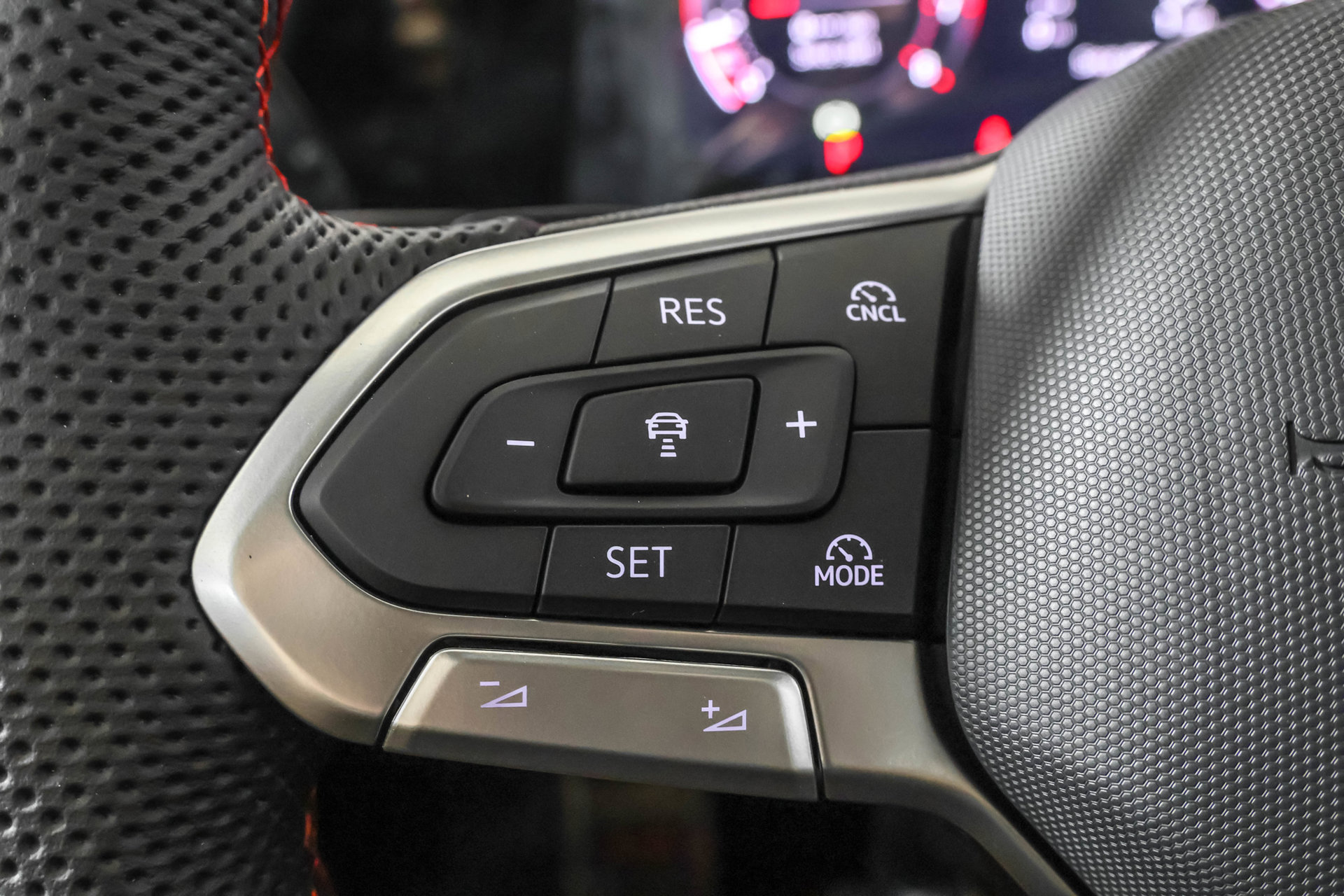 New 2026 Volkswagen GTI SE FWD image 24