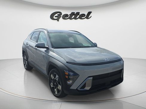 Used 2024 Hyundai Kona SEL FWD image 2
