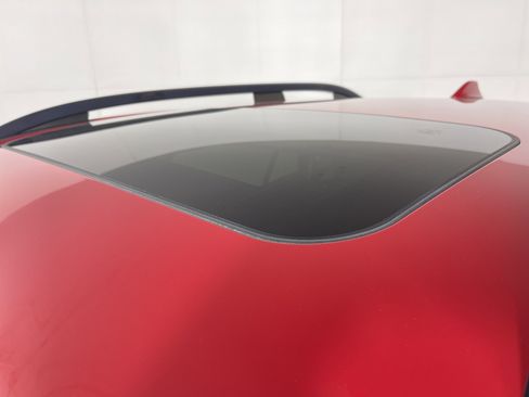 Used 2020 Subaru Crosstrek 2.0i Premium w/ Moonroof Package 2 image 6