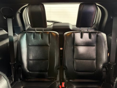 Used 2016 Ford Explorer Sport w/ Equipment Group 401A AWD/4WD image 21