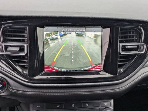 Used 2024 Dodge Durango SXT image 21