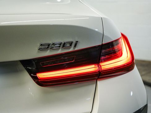 Used 2026 BMW 330i Sedan RWD image 7