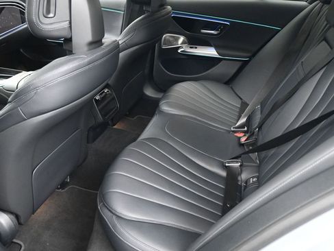 Used 2024 Mercedes-Benz E 350 4MATIC Sedan image 6