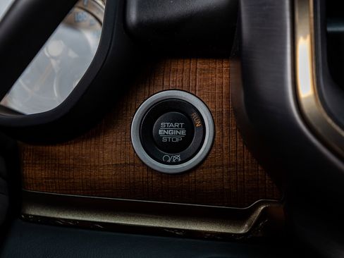 Used 2020 RAM 3500 Limited image 23