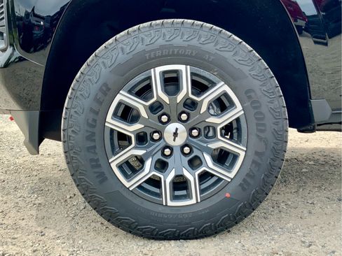New 2026 Chevrolet Colorado Z71 AWD/4WD image 17