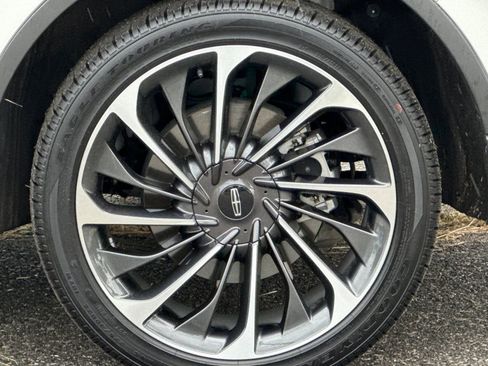 Used 2025 Lincoln Aviator Reserve w/ Luxury Package AWD/4WD image 26