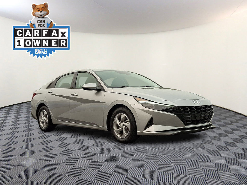 Used 2021 Hyundai Elantra SE FWD image 1